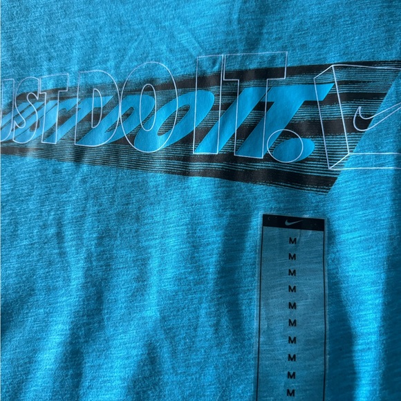 Lot of 5 Men’s Nike tees!! - Picture 3 of 11